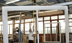 Leichtkransystem in Produktionshalle