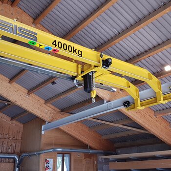 Hallenkran mit Zwischenbau und Joch für Elektrokettenzug