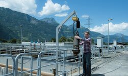 Elektrokettenzug für Aussenanwendung  in Abwasserreinigungsanlage