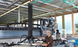 Aluminium Kransystem kombiniert mit Schlauchheber zum Heben von Holzplatten