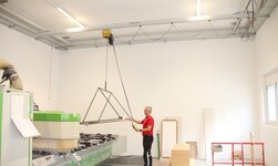 kransystem mit kettenzug für schnellen, manuellen gütertransport