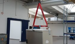 Déplacement de charges sur un palan électrique à chaîne au moyen d'un monorail Monorail avec palan électrique à chaîne GIS